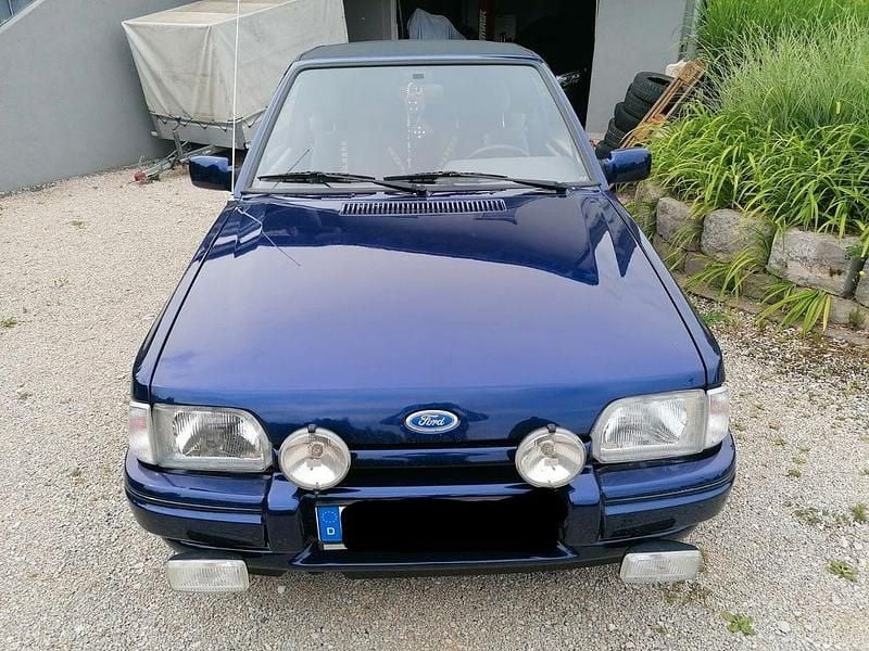 Blau Gebraucht 1987 Ford Escort Cabriolet Cabrio | 7.500 € - Bild 1/4