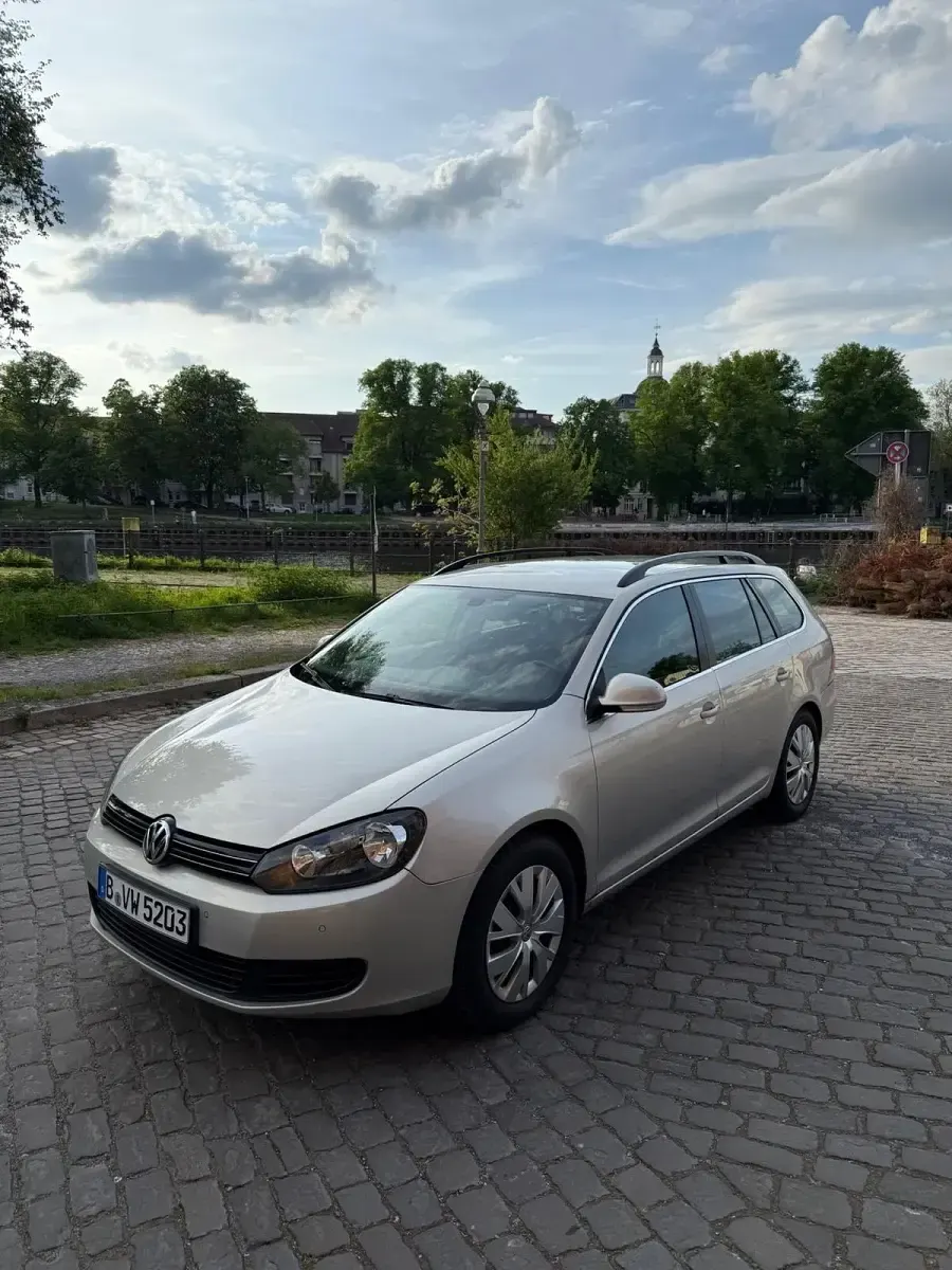Gebraucht VW Golf VI 122 PS (89 kW) 2009 Silber Kleinwagen