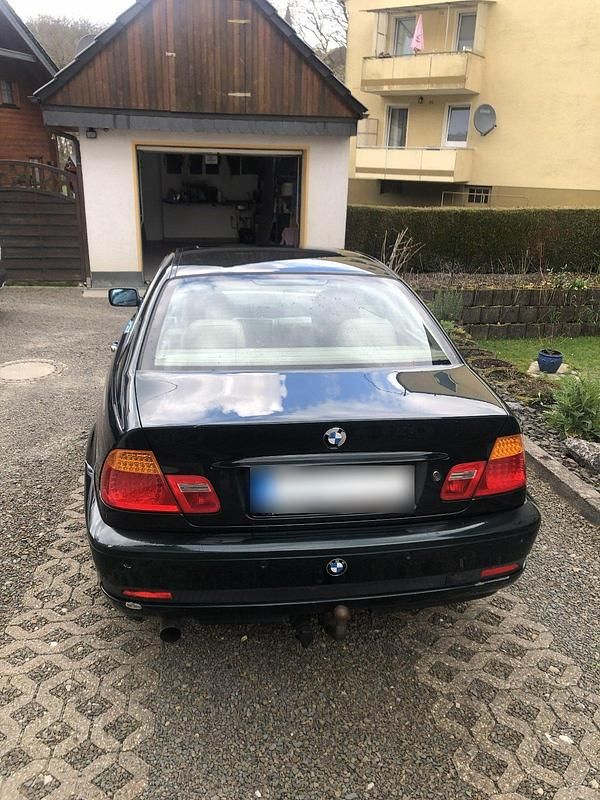 Gebraucht BMW 318 143 PS (105 kW) 2003 Grün Coupé