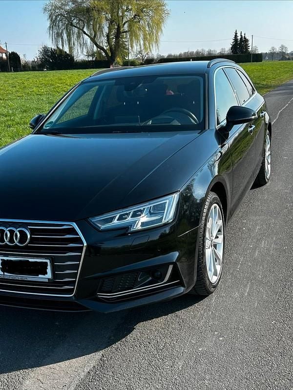 Gebraucht Audi A4 Ambiente 150 PS (110 kW) 2019 Schwarz Kombi