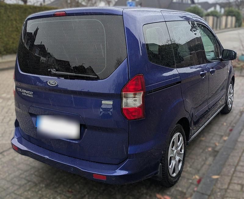 Gebraucht Ford Tourneo Courier 101 PS (74 kW) 2017 Blau Van / Kleinbus