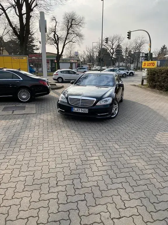 Gebraucht Mercedes S400 299 PS (219 kW) 2010 Schwarz Limousine