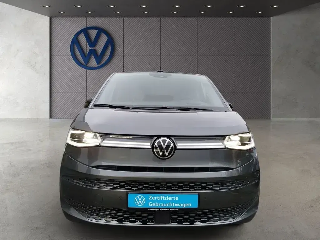 Gebraucht VW Multivan Style 177 PS (130 kW) 2025 Grau Van / Kleinbus