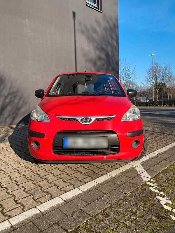 Gebraucht Hyundai i10 67 PS (49 kW) 2009 Rot Kleinwagen