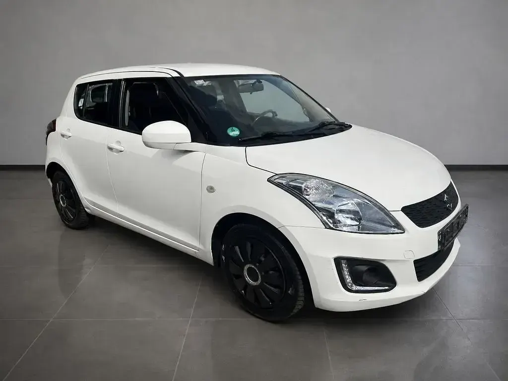 Gebraucht Suzuki Swift Club 94 PS (69 kW) 2016 Weiß Kleinwagen
