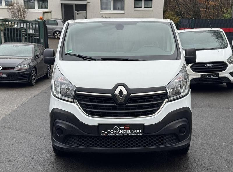 Gebraucht Renault Trafic Komfort 120 PS (88 kW) 2021 Weiß Van / Kleinbus