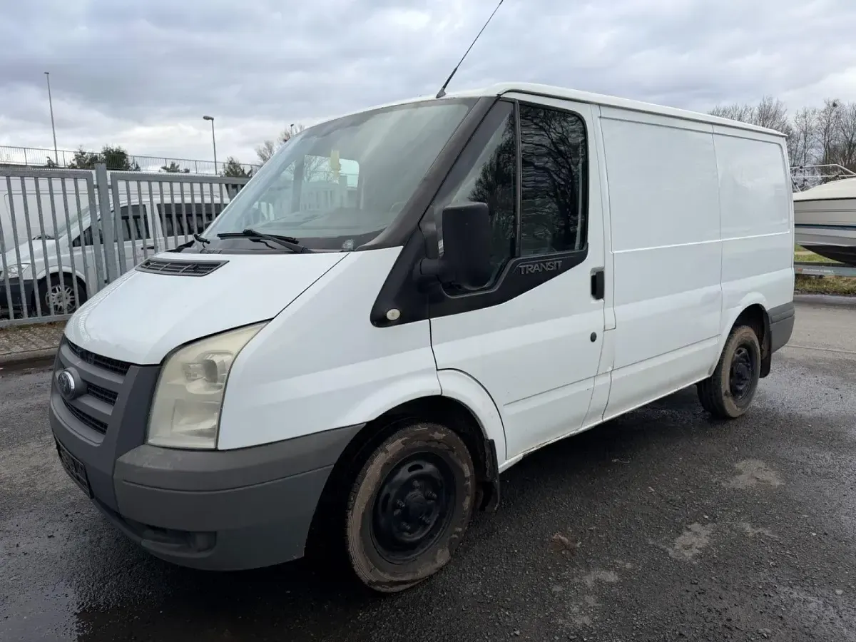 Gebraucht Ford Transit 86 PS (63 kW) 2009 Weiß Pickup