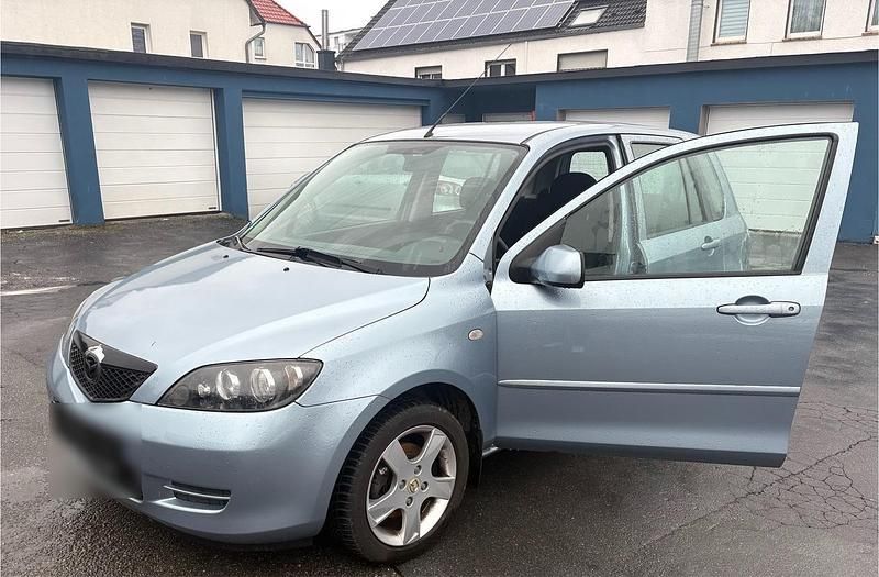Gebraucht Mazda 2 80 PS (58 kW) 2007 Blau Kleinwagen