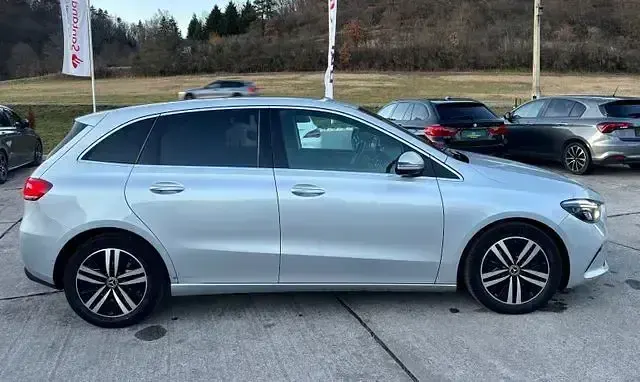 Gebraucht Mercedes B220 190 PS (139 kW) 2020 Silber Kleinwagen