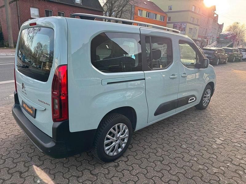 Gebraucht Citroën Berlingo Feel 131 PS (96 kW) 2019 Grün Van / Kleinbus