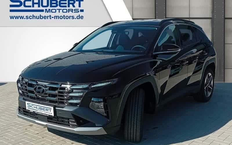 Abyss black / met Gebraucht 2025 Hyundai Tucson Trend SUV | 31.290 € - Bild 1/4