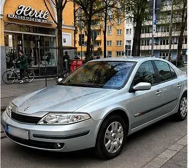 Gebraucht Renault Laguna II Dynamique 120 PS (88 kW) 2001 Silber Limousine