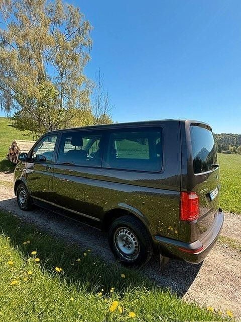 Second-hand VW T6 150 CP (110 kW) 2016 Maro Van