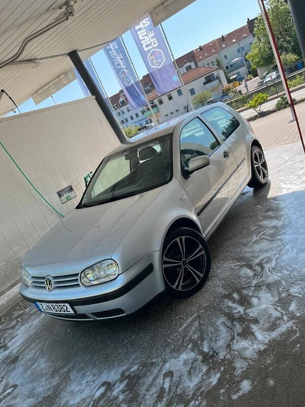 Silber Gebraucht 2000 VW Golf IV Kleinwagen | 1.899 € (Fairer Preis) - Bild 1/4