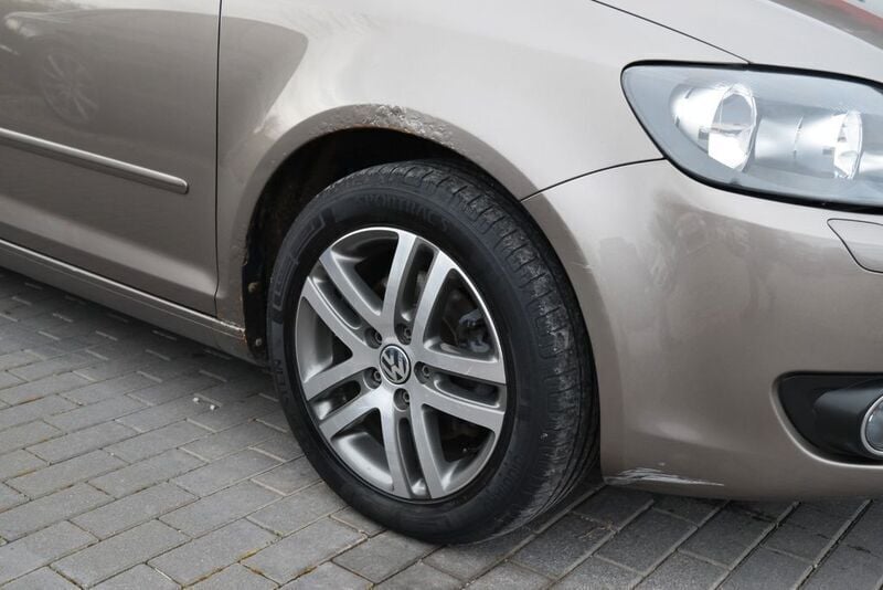 Gebraucht VW Golf Plus Comfortline 122 PS (89 kW) 2009 Braun Van / Kleinbus