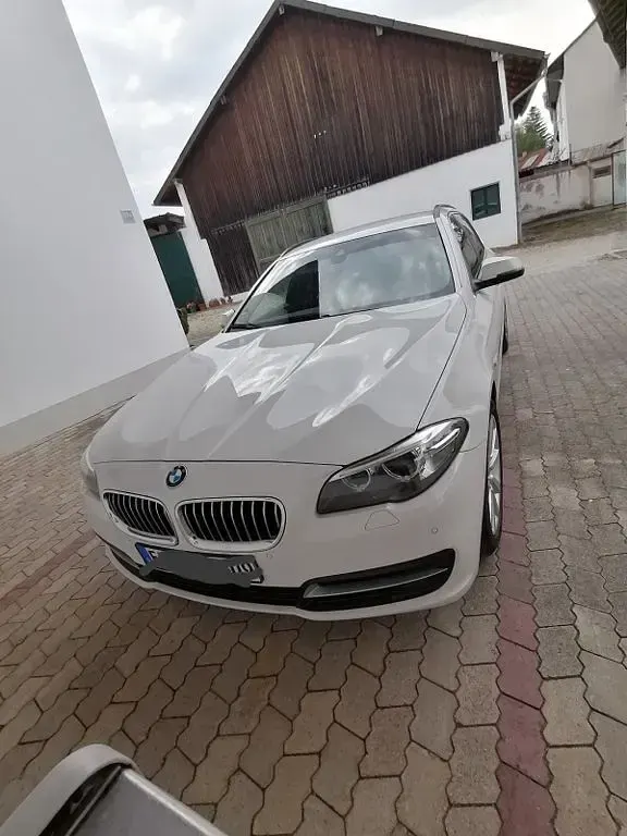 Second-hand BMW 520 190 CP (139 kW) 2015 Alb Break