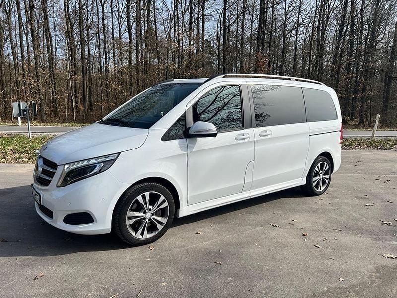 Gebraucht Mercedes V250 190 PS (139 kW) 2016 Weiß Van / Kleinbus