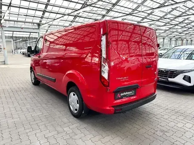 Gebraucht Ford Transit Custom Trend 131 PS (96 kW) 2022 Rot Van
