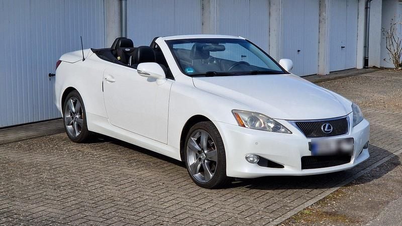 Gebraucht Lexus IS250 208 PS (152 kW) 2010 Weiß Cabrio