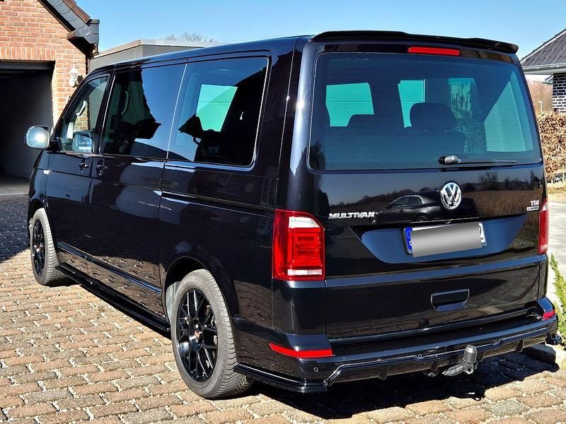 Używany VW T6 Highline 204 KM (150 kW) 2018 Czarny Van