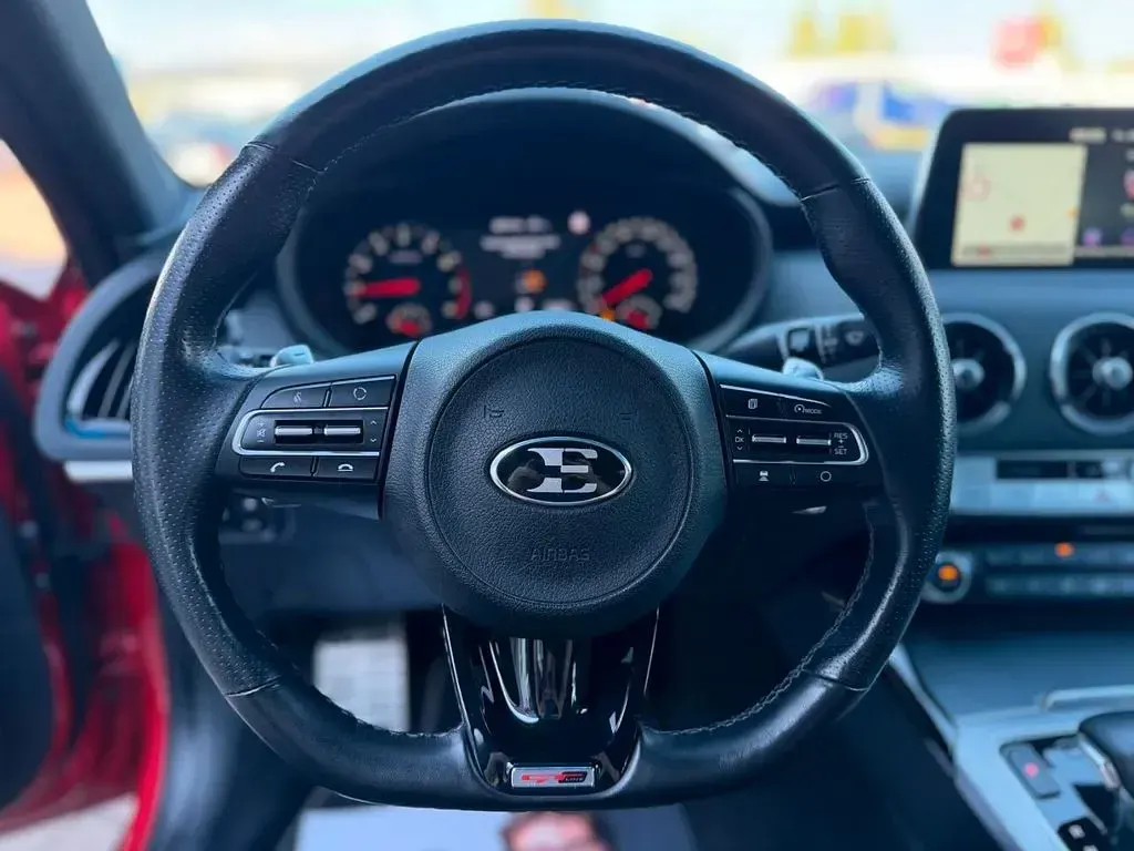 Gebraucht Kia Stinger GT-Line 245 PS (180 kW) 2019 Rot Kleinwagen