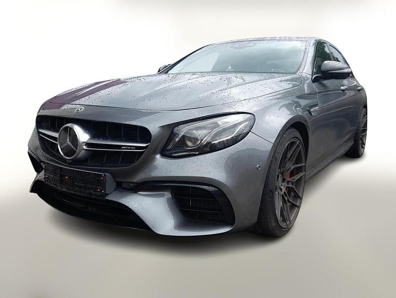 Grau Gebraucht 2018 Mercedes E63 AMG AMG Limousine | 60.888 € (Superpreis) - Bild 1/4