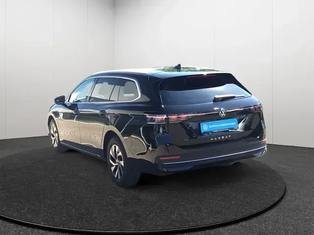 Gebraucht VW Passat Business 150 PS (110 kW) 2024 Grenadillschwarz metallic Kombi