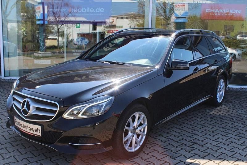 Gebraucht Mercedes E350 Avantgarde 258 PS (189 kW) 2014 Obsidianschwarz (metallic) Kombi