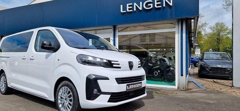 Weiß Gebraucht 2024 Peugeot Traveller Active Van / Kleinbus | 36.800 € (Guter Preis) - Bild 1/4