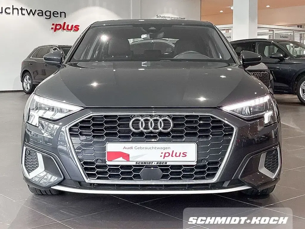 Gebraucht Audi A3 Advanced 110 PS (80 kW) 2023 Manhattangrau metallic Limousine
