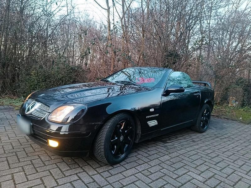 Gebraucht Mercedes SLK230 197 PS (144 kW) 1998 Schwarz Cabrio