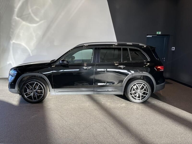 Gebraucht Mercedes EQB300 Progressive 167 kW (228 PS) 2022 Schwarz SUV