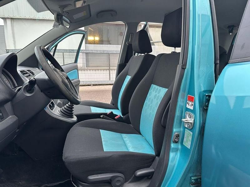 Gebraucht Suzuki Splash 86 PS (63 kW) 2009 Blau Kleinwagen