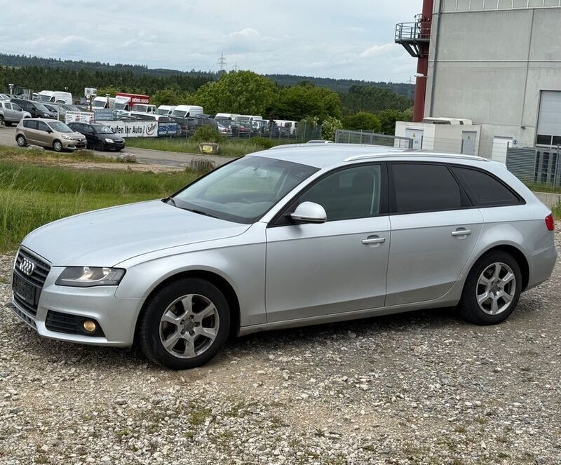 Silber Gebraucht 2009 Audi A4 Attraction Kombi | 2.950 € (Superpreis) - Bild 1/4