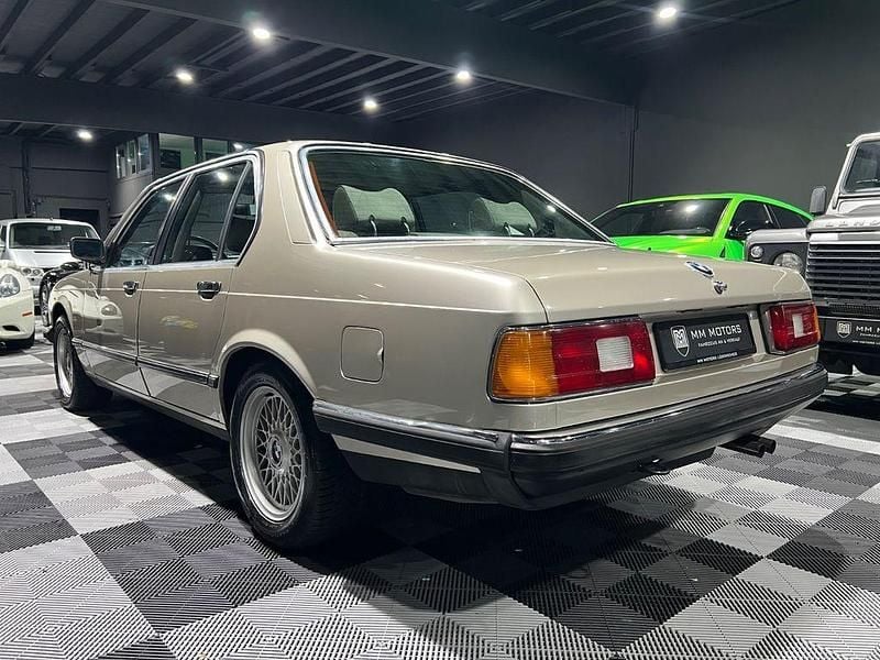 Gebraucht BMW 728 184 PS (135 kW) 1986 Gold Limousine