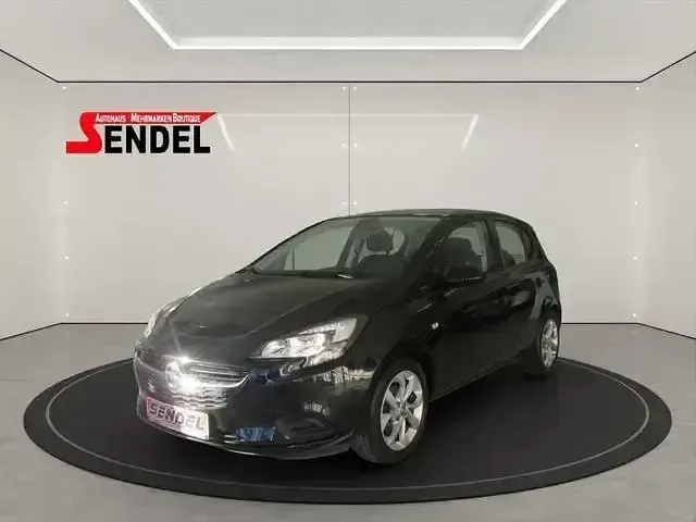 Używany Opel Corsa Active 101 KM (74 kW) 2017 Czarny Sedan/Limuzyna