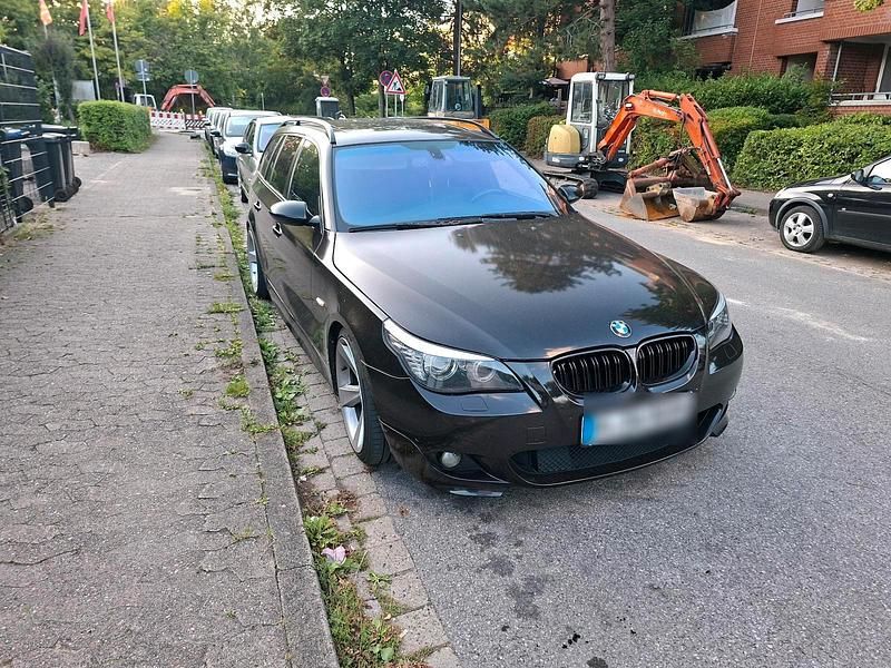 Silber Gebraucht 2007 BMW 525 Kombi | 9.500 € - Bild 1/4