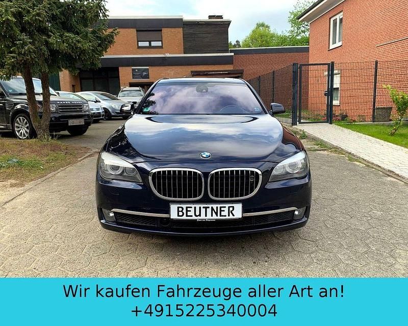 Gebraucht BMW 750 Shadowline 408 PS (300 kW) 2010 Blau Limousine