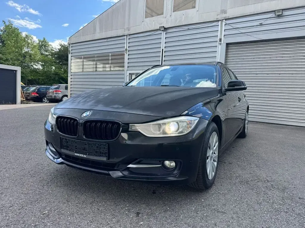 Gebraucht BMW 320 184 PS (135 kW) 2014 Schwarz Kombi