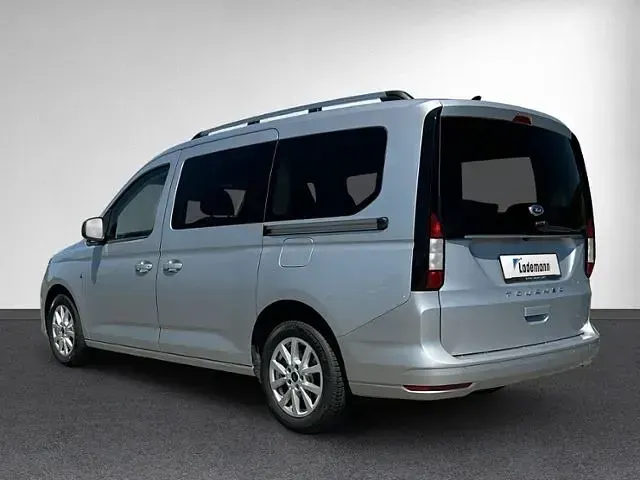 Gebraucht Ford Grand Tourneo Connect Titanium 122 PS (89 kW) 2024 Cyclone stardust silver Van / Kleinbus