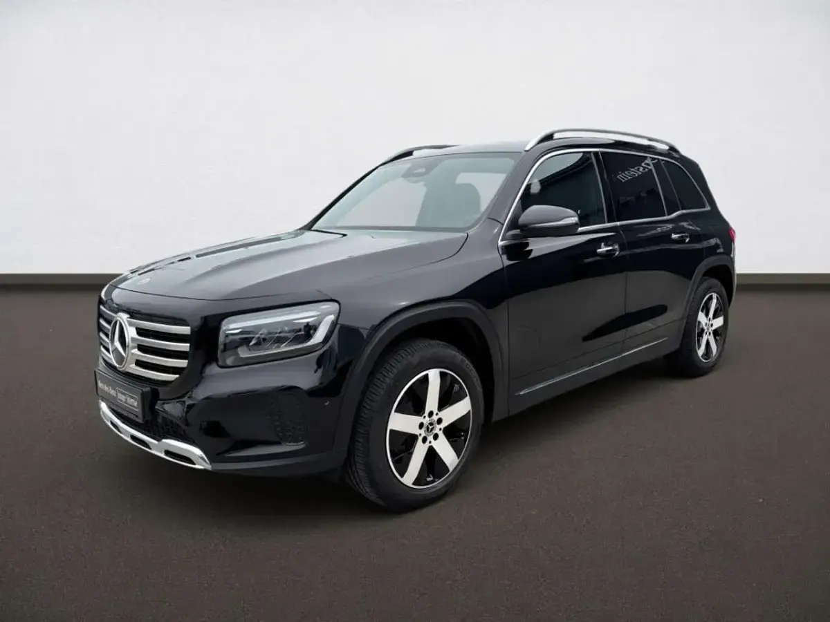 Gebraucht Mercedes GLB200 Progressive 150 PS (110 kW) 2024 Metalliclack kosmosschwarz SUV
