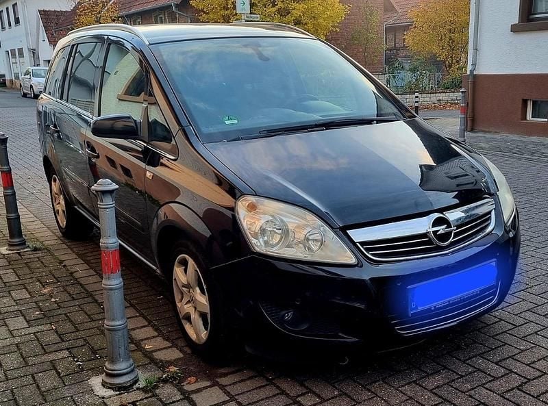 Gebraucht Opel Zafira 150 PS (110 kW) 2018 Schwarz Van / Kleinbus