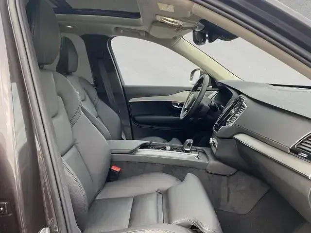 Gebraucht Volvo XC90 Plus 235 PS (172 kW) 2023 Grau SUV