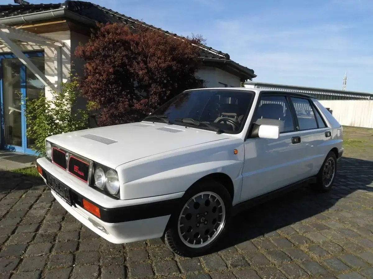 Gebraucht Lancia Delta 181 PS (133 kW) 1989 Weiß Kleinwagen