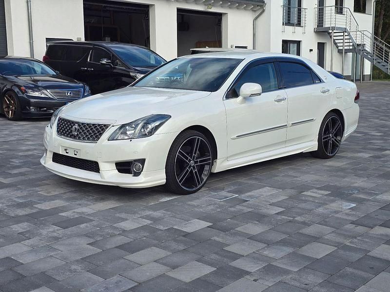 Gebraucht Toyota Crown 315 PS (231 kW) 2010 Limousine