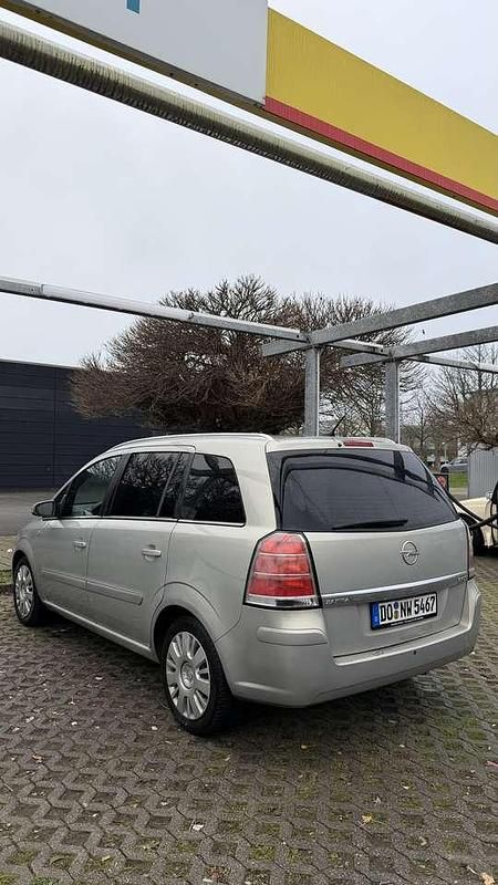 Gebraucht Opel Zafira 120 PS (88 kW) 2007 Van / Kleinbus