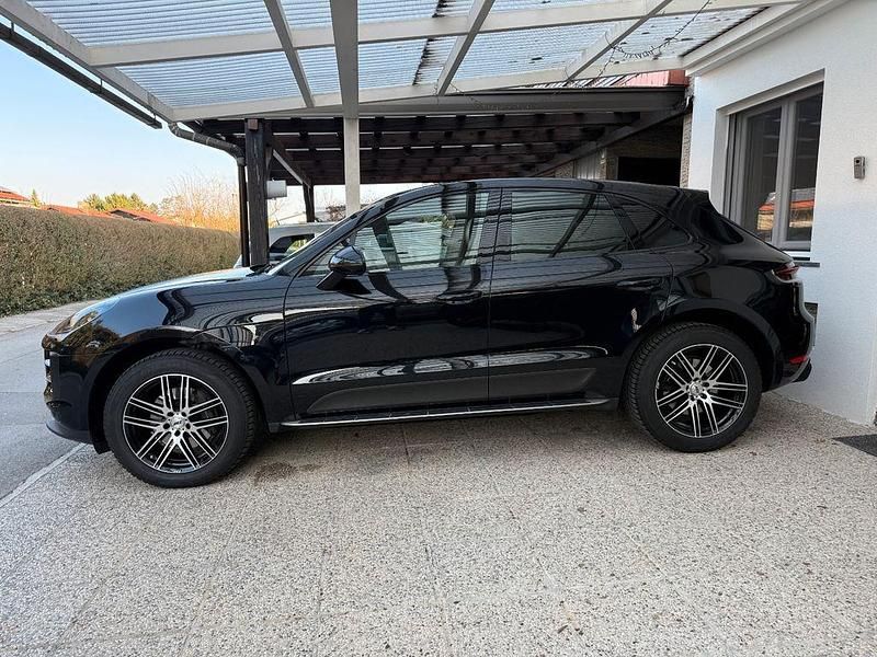 Gebraucht Porsche Macan 245 PS (180 kW) 2020 Schwarz SUV