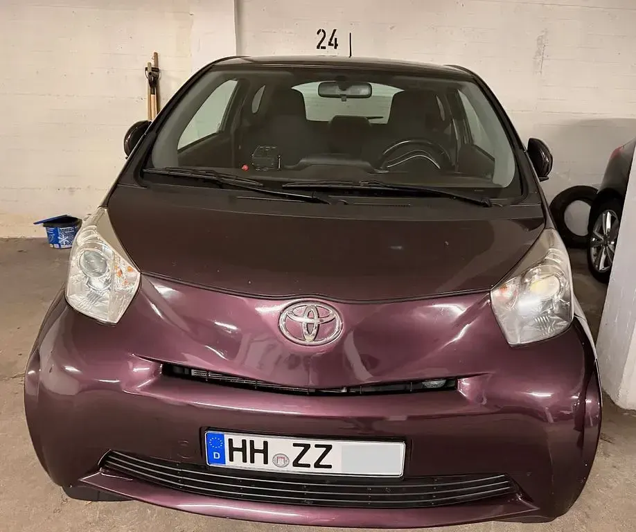 Second-hand Toyota iQ 68 CP (50 kW) 2009 Mov Hatchback