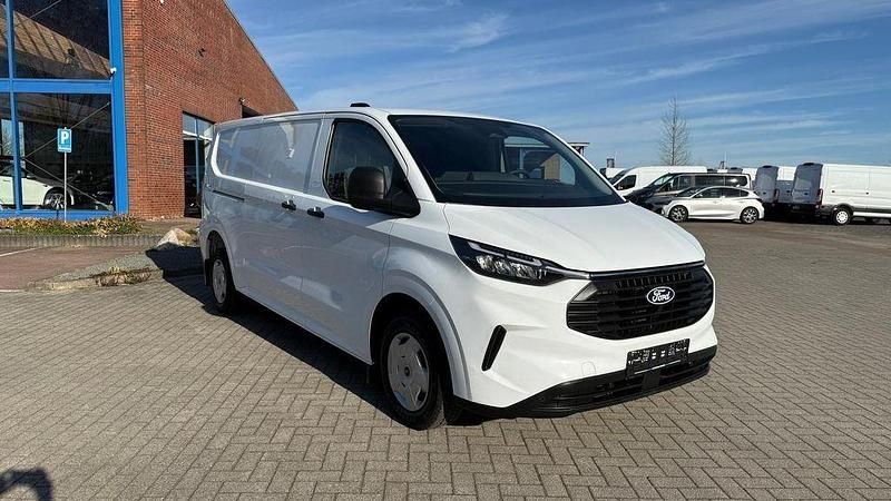 Gebraucht Ford Transit 136 PS (100 kW) 2024 Weiß Van / Kleinbus