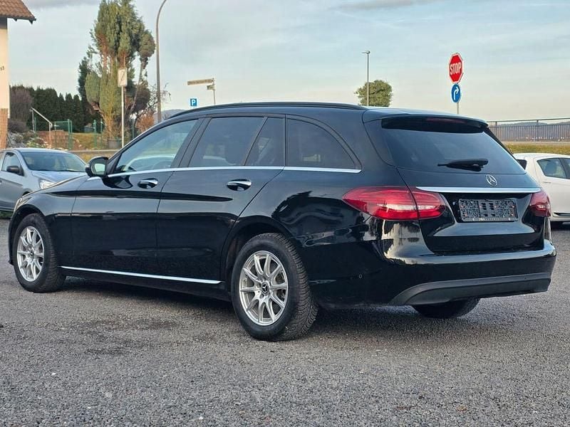Gebraucht Mercedes C220 194 PS (142 kW) 2020 Schwarz Kombi